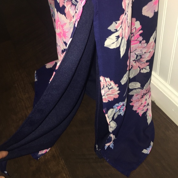 ♦️SOLD♦️Old Navy Floral Dress - Picture 2 of 6